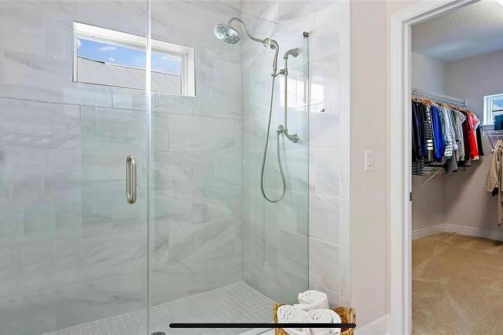 Luxurious Modern Townhouse Right Across Beach!! Table Tennis سانت بيتي بيتش المظهر الخارجي الصورة